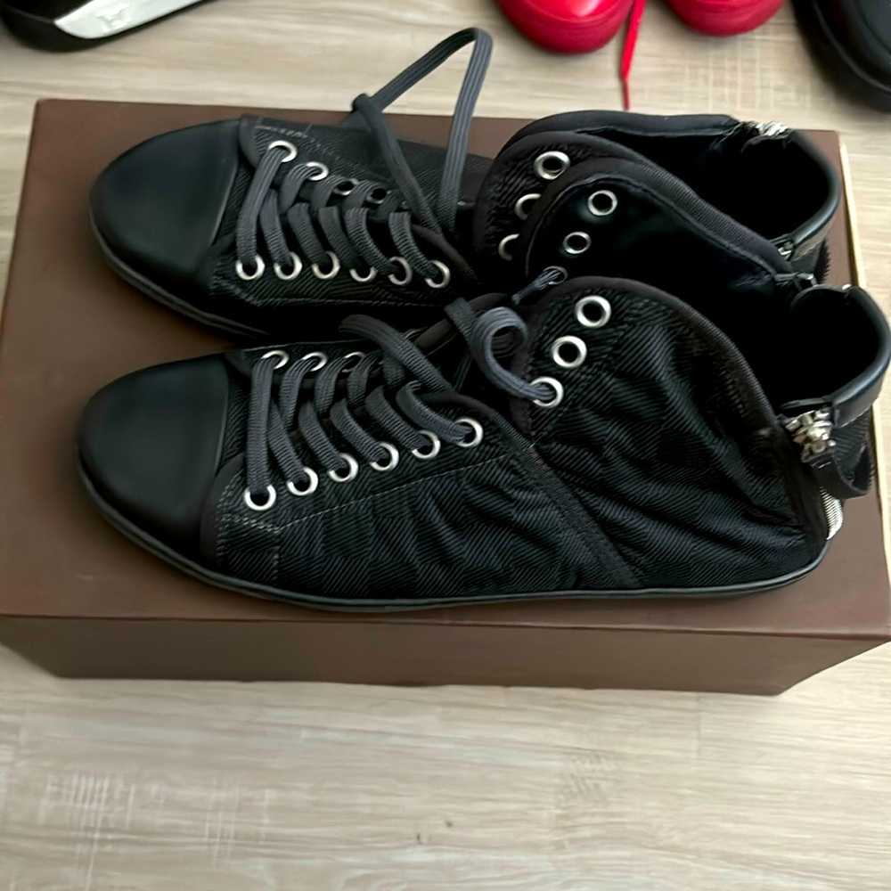 Men’s Louis Vuitton Sneakers - 6.5